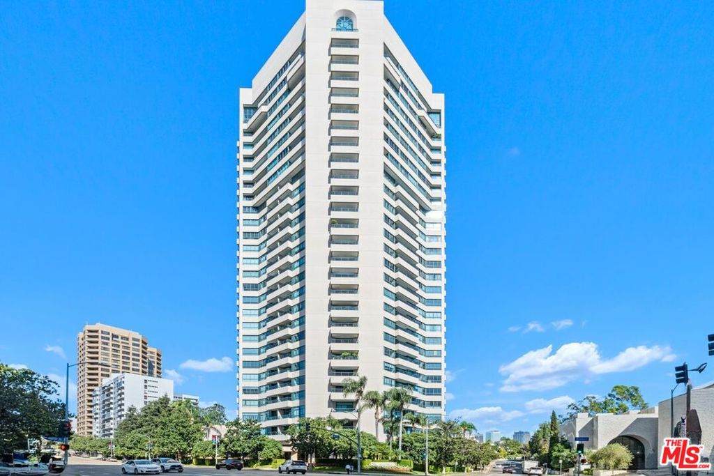 10490 Wilshire Boulevard - Photo 1