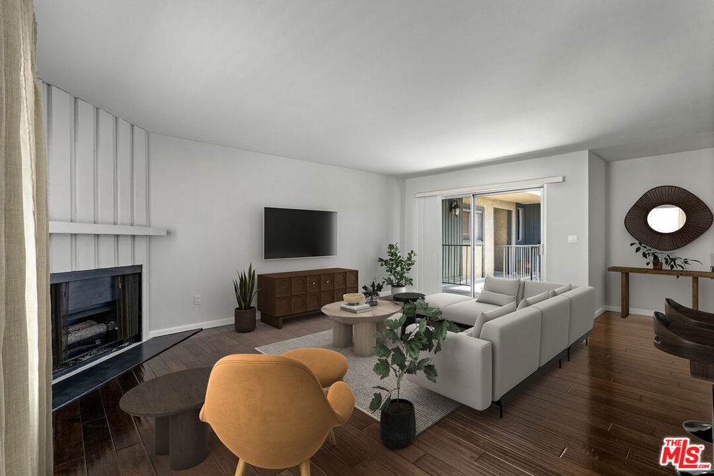 1342 Harvard Street - Photo 1