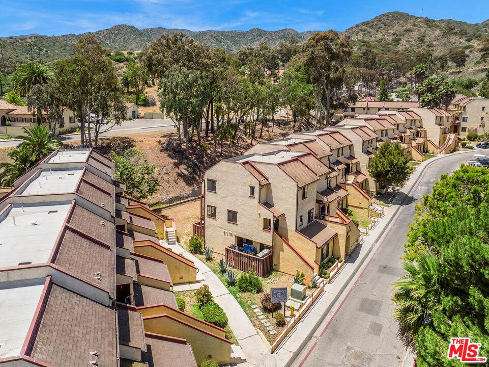 321 Tremont Street - Photo 1