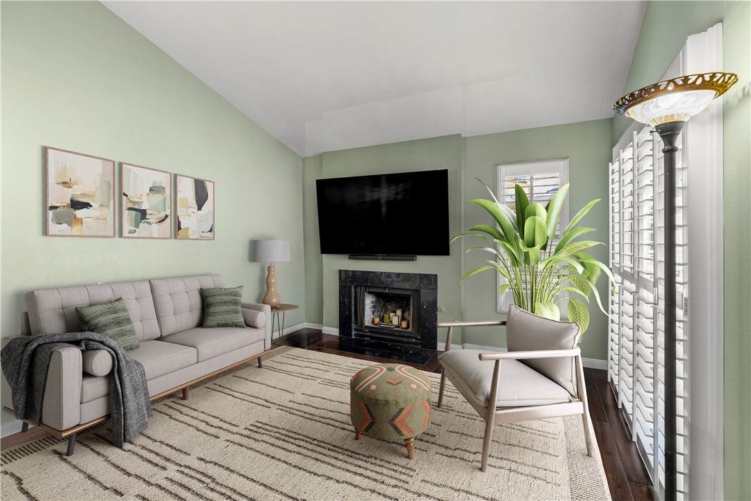 645 Chestnut Avenue - Photo 1