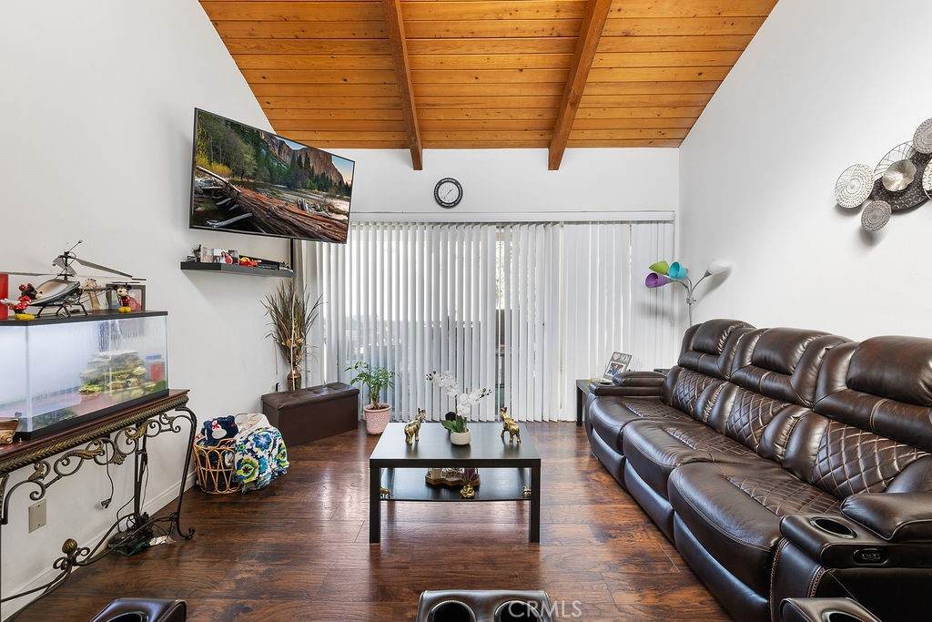 8601 International Avenue - Photo 1