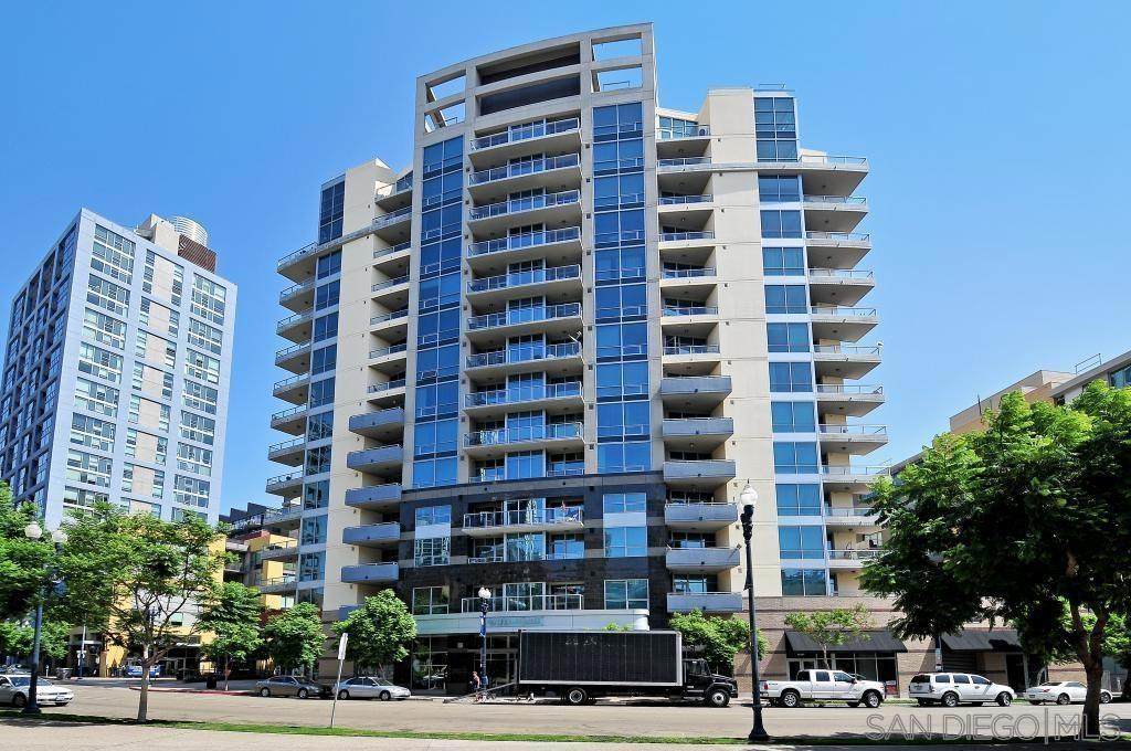 253 10Th Ave - Photo 1