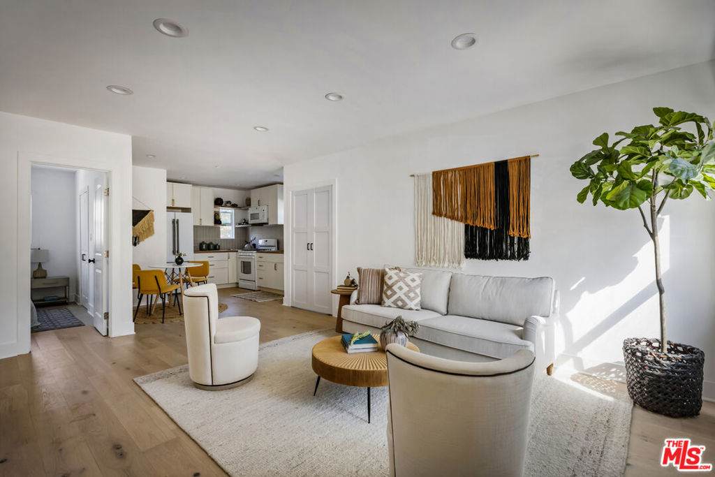 1401 Allison Avenue - Photo 1