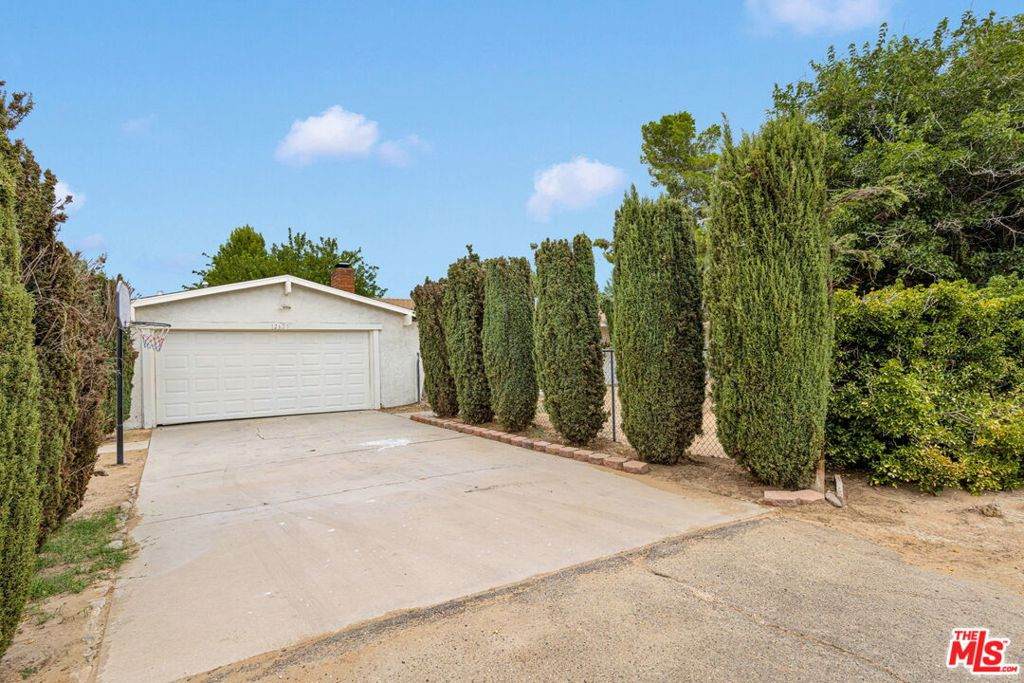 12625 Tamiani Road - Photo 1