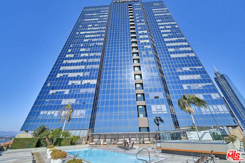 1100 Wilshire Boulevard - Photo 1