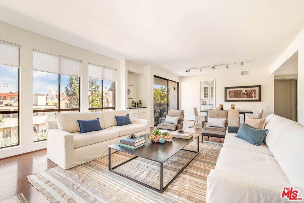 11805 Mayfield Avenue - Photo 1