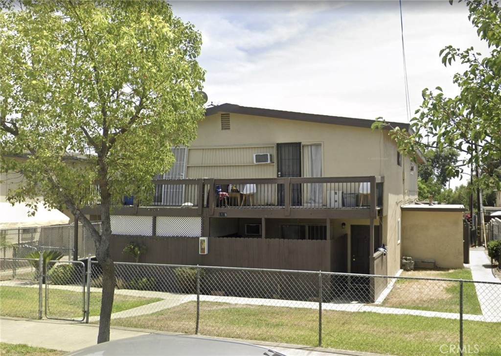 1128 6th Street - Photo 1