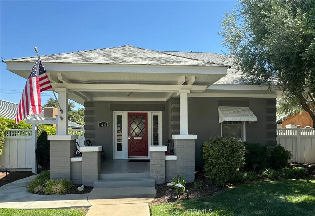 1232 Olive Street - Photo 1