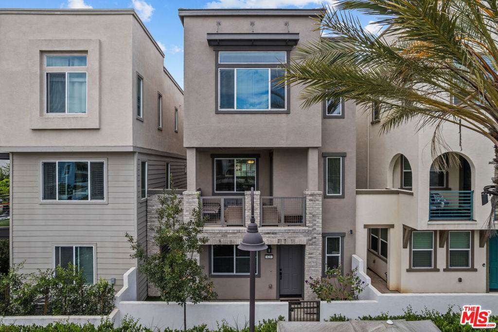 625 Daniel Freeman Circle - Photo 1