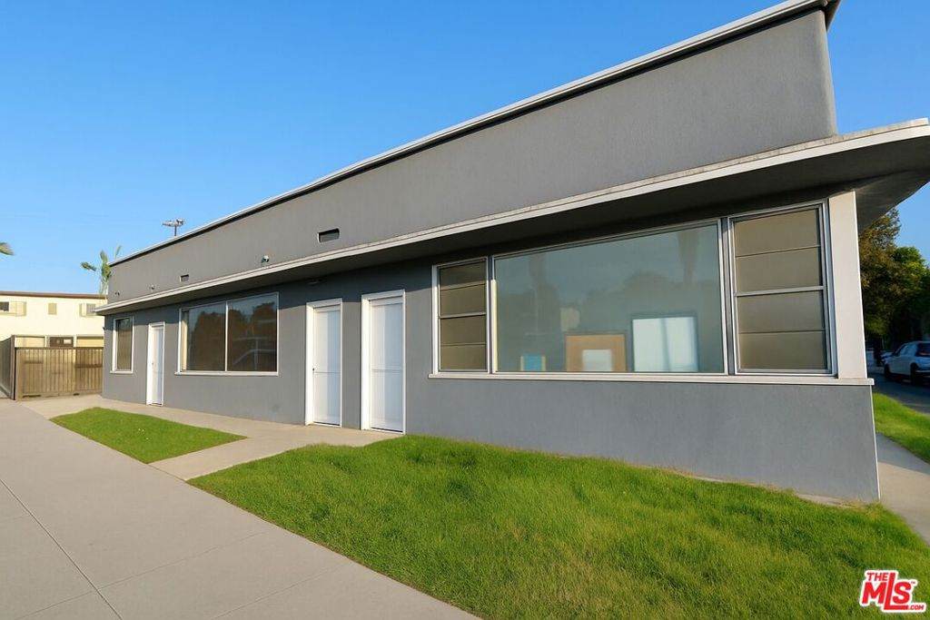 800 South Street - Photo 1