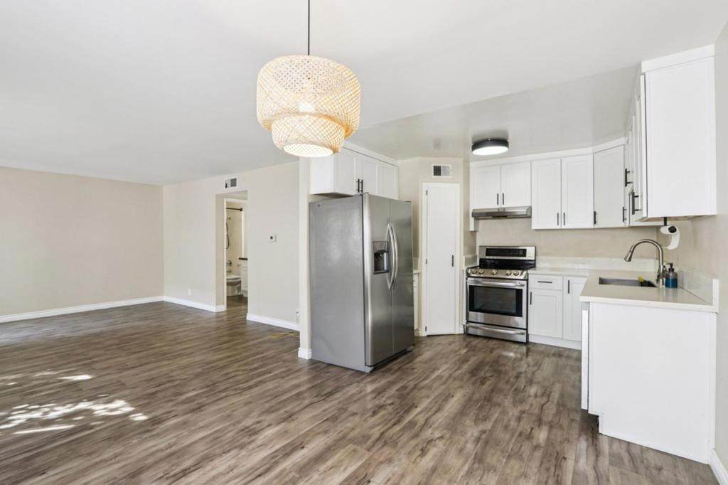 18555 Collins Street - Photo 1