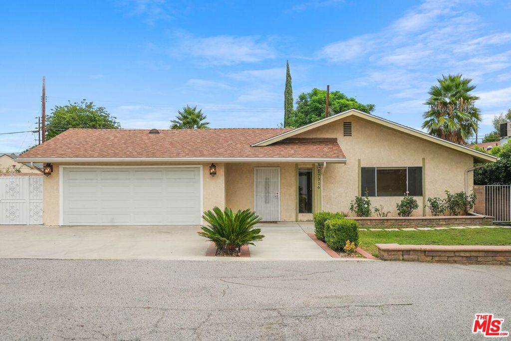 17316 Kingsbury Street - Photo 1