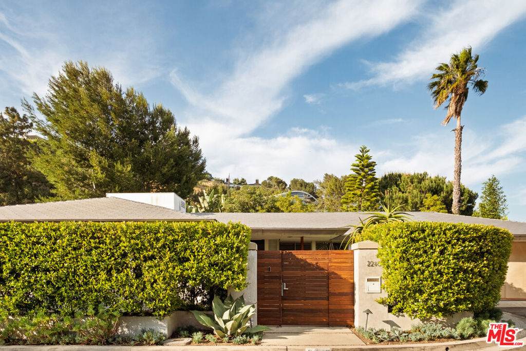 2246 Chelan Place - Photo 1