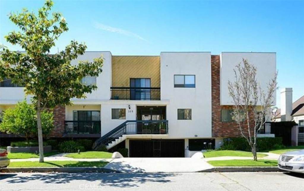 315 Raymond - Photo 1