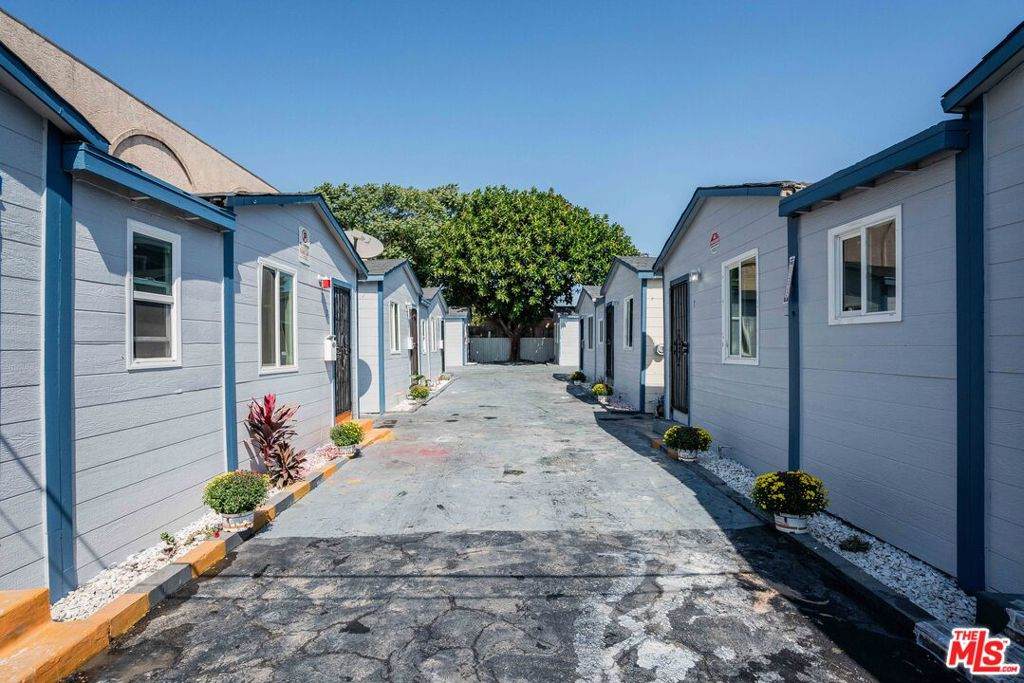 3713 Imperial Highway - Photo 1