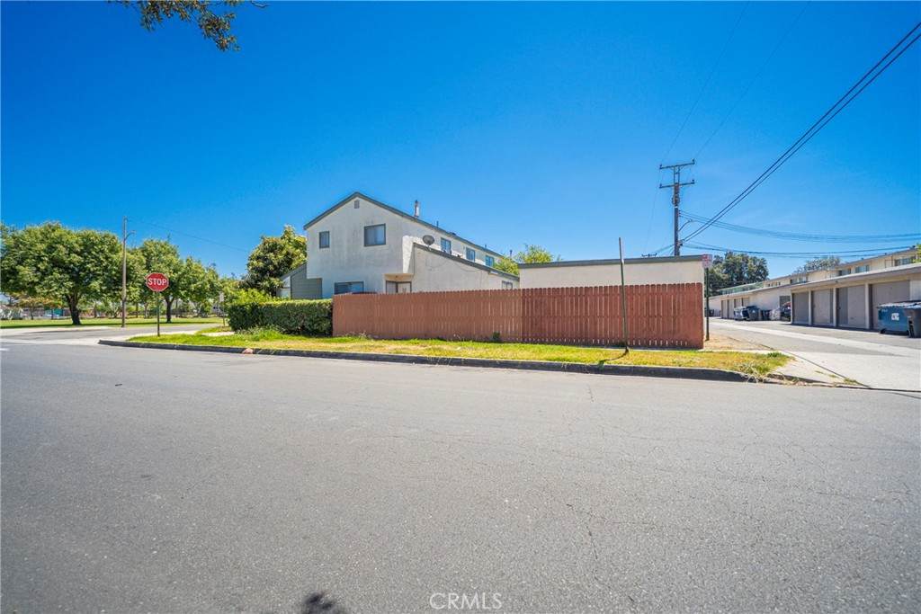 2702 Shelton Street - Photo 1