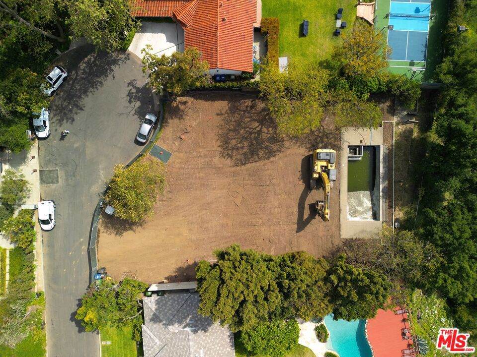 13741 Romany Drive - Photo 1