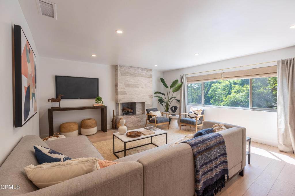 1329 Harvard Street - Photo 1