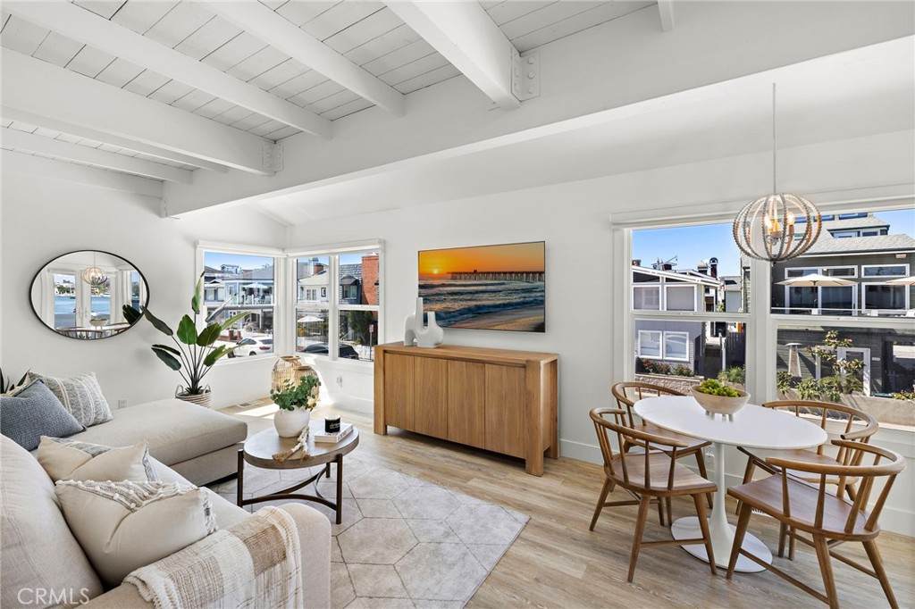 207 Edgewater Avenue - Photo 1