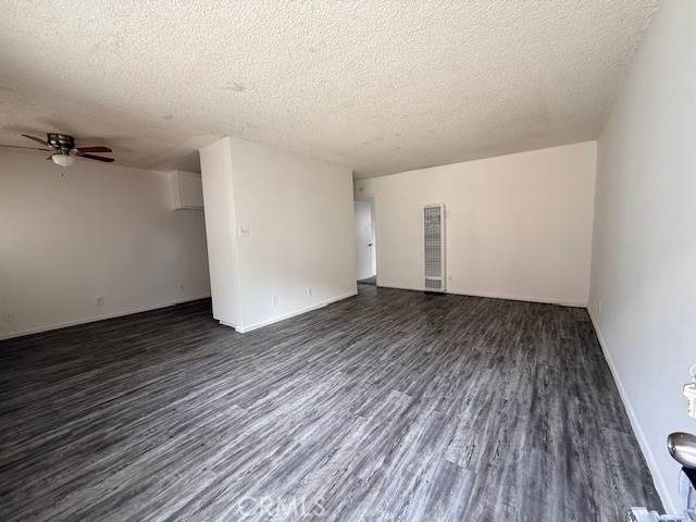 1435 1443 Laurel - Photo 1