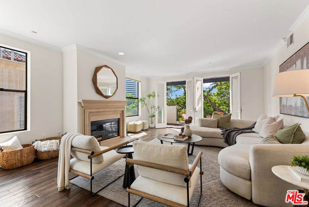 1530 Camden Avenue - Photo 1