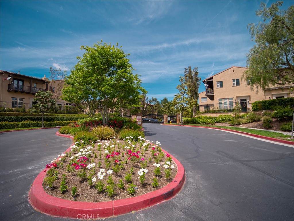 4433 Owens Street - Photo 1