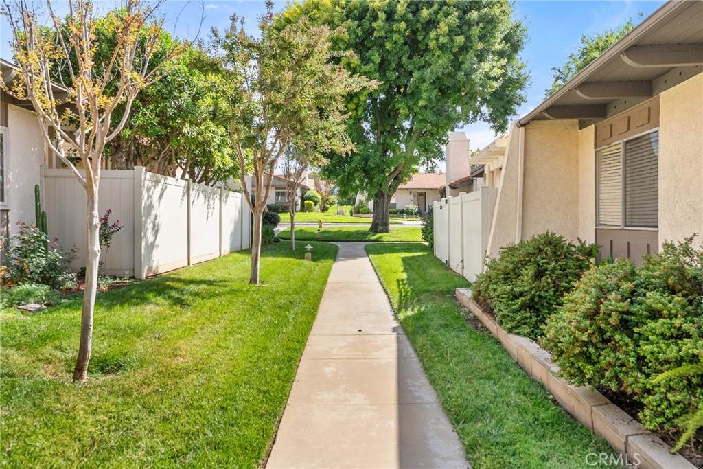 https://bt-photos.global.ssl.fastly.net/socal/orig_boomver_1_400120074-2.jpg