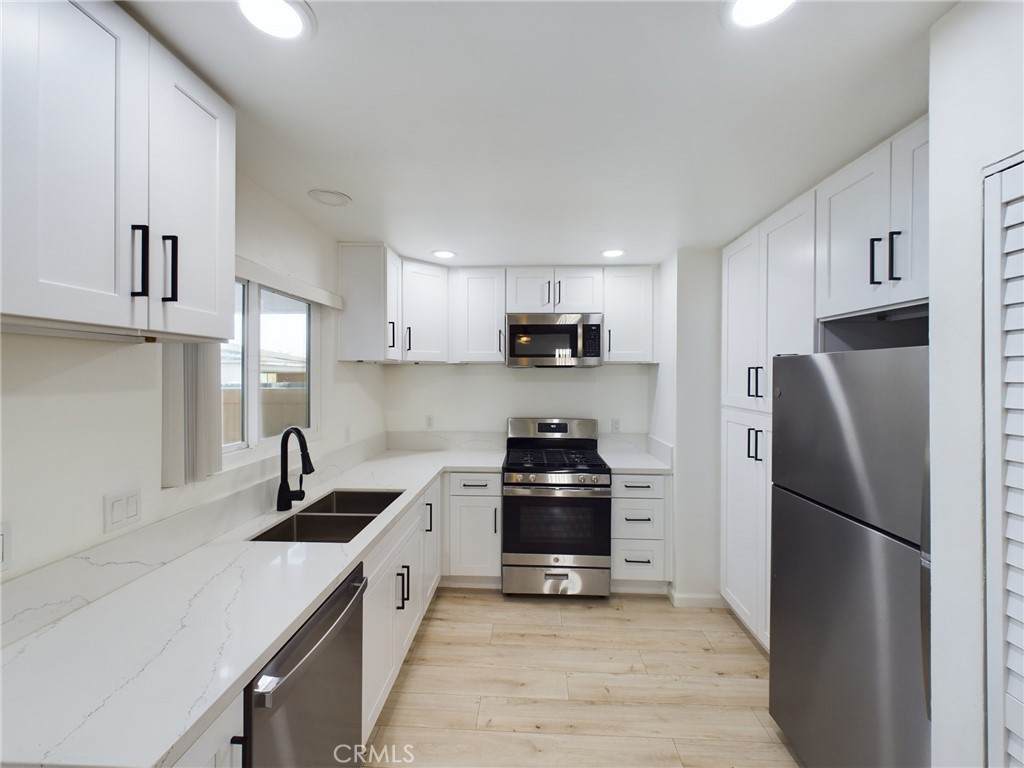 6715 Elman - Photo 1