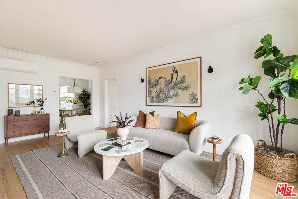 517 Rose Avenue - Photo 1