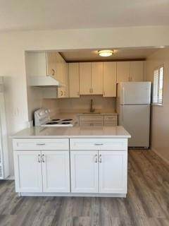 941 Rollins - Photo 1