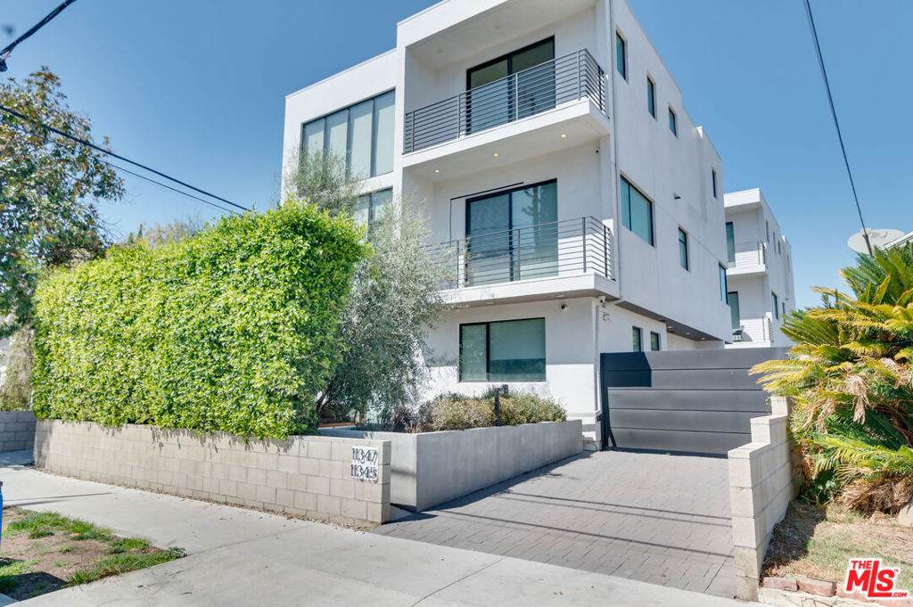 11347 Mississippi Avenue - Photo 1