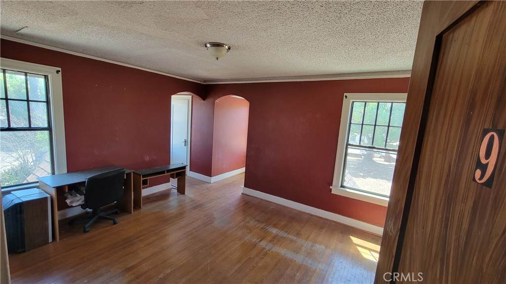 120 Marshall - Photo 1