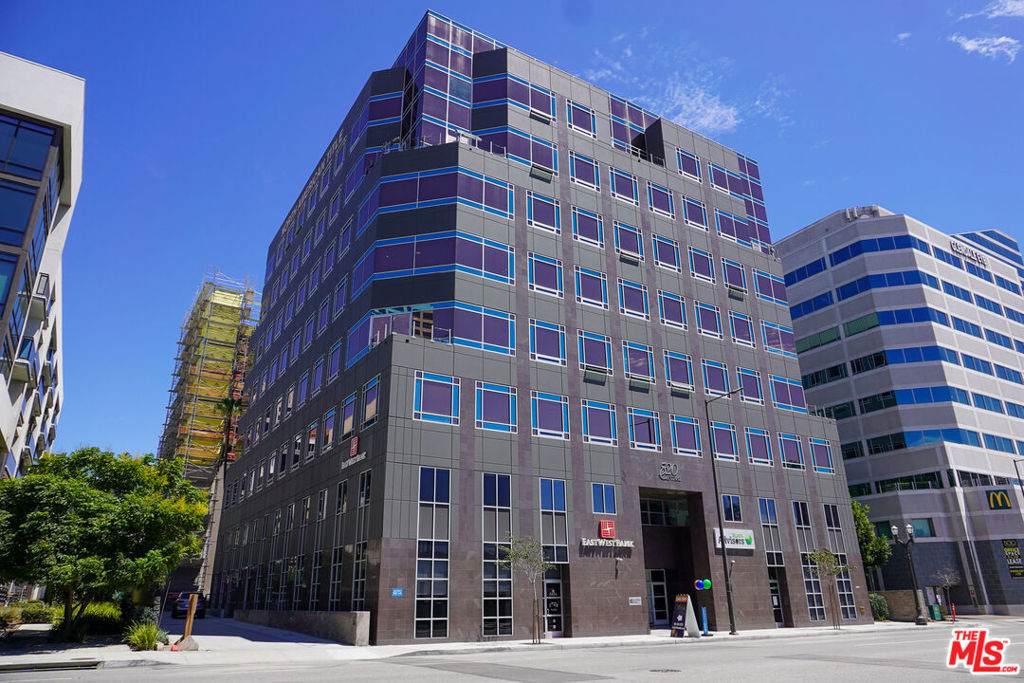 520 Central Avenue - Photo 1