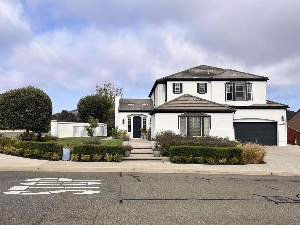 701 Leeward Ave - Photo 1