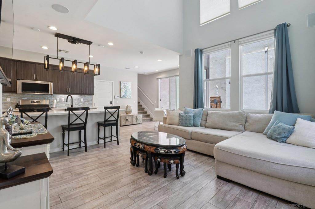 2035 Element Way - Photo 1