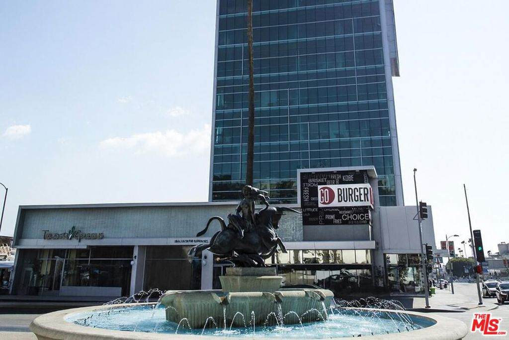 1480 Vine Street - Photo 1