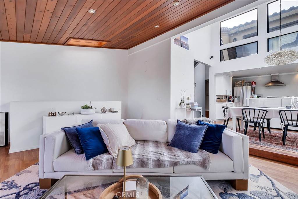 114 Prospect - Photo 1