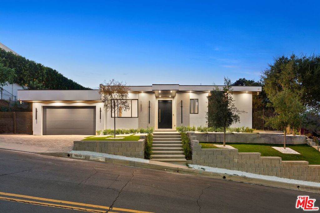 16851 Encino Hills Drive - Photo 1