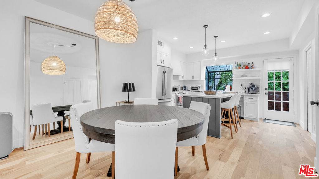 202 San Vicente Boulevard - Photo 1