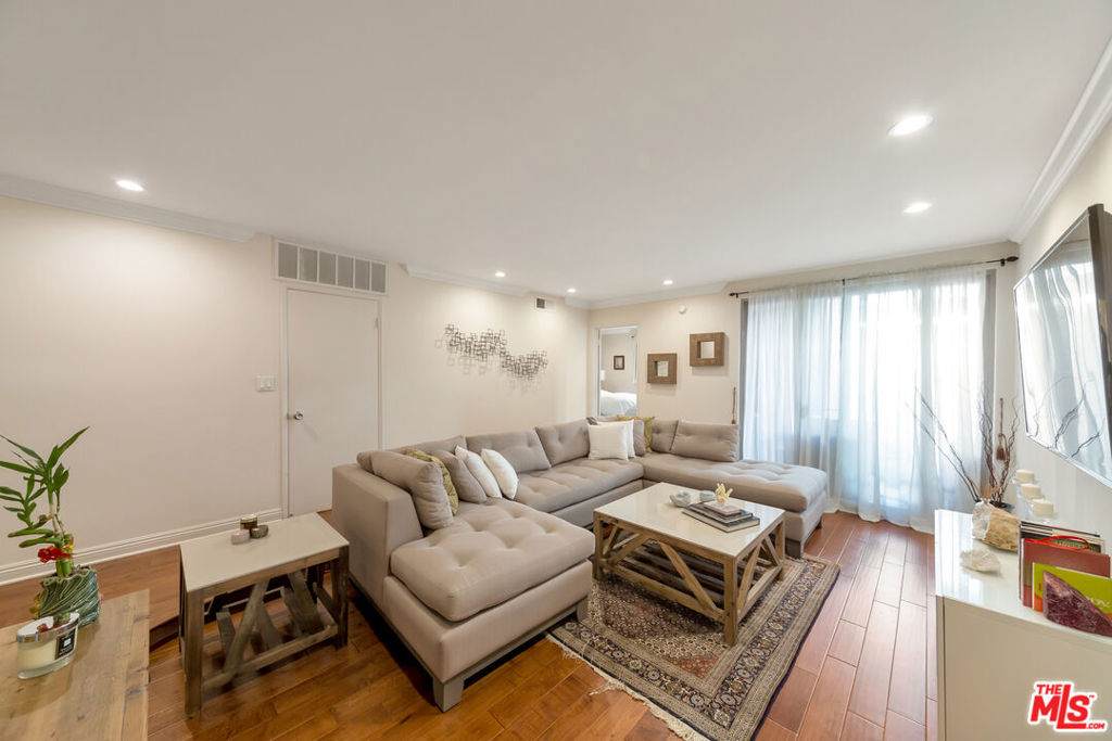 1000 Westgate Avenue - Photo 1