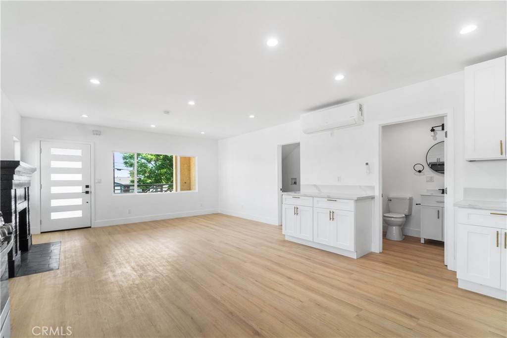 301 Cabrillo - Photo 1