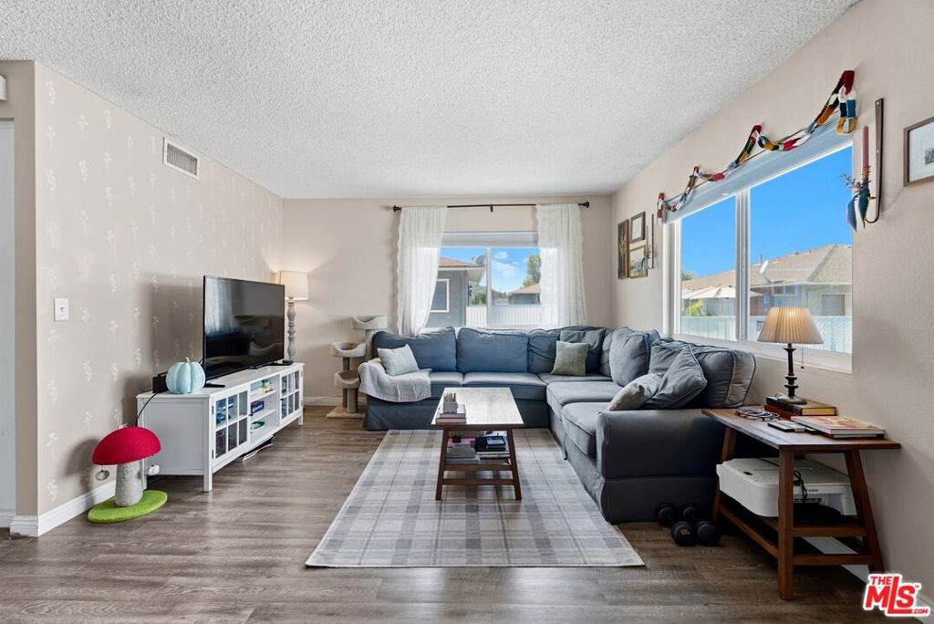 28016 Robin Avenue - Photo 1