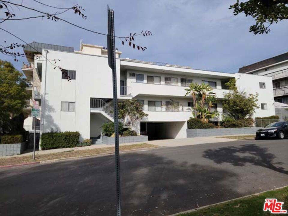 1850 Thayer Avenue - Photo 1