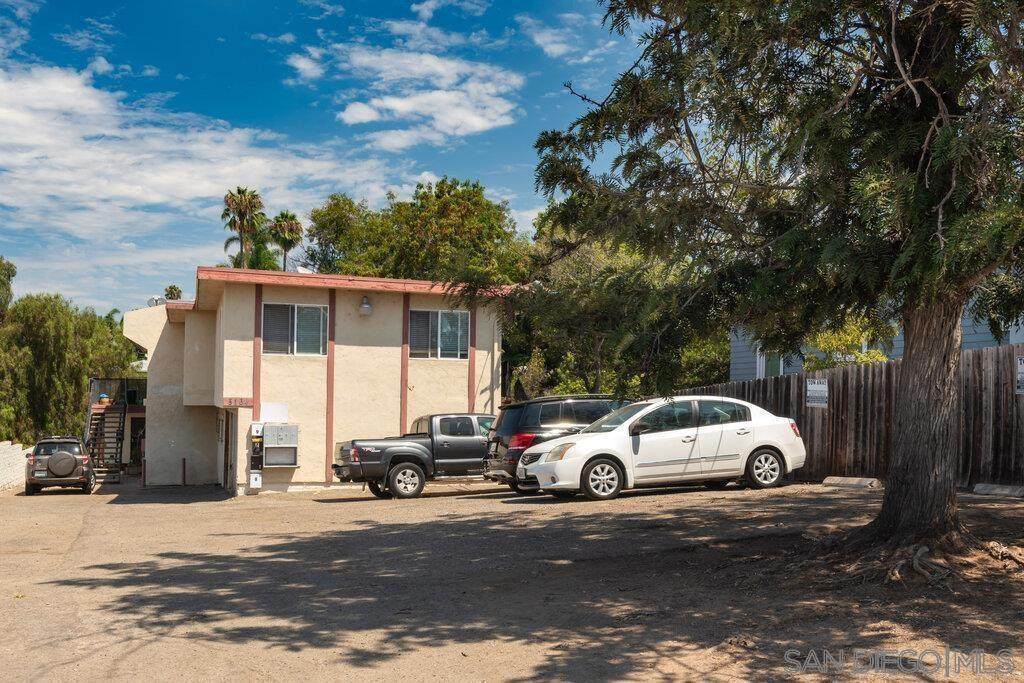 5164 Landis St - Photo 1