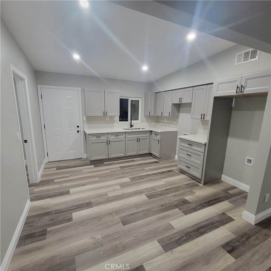 2219 Kern St - Photo 1