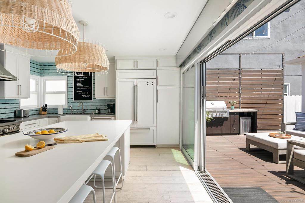 805 Brighton Court - Photo 1