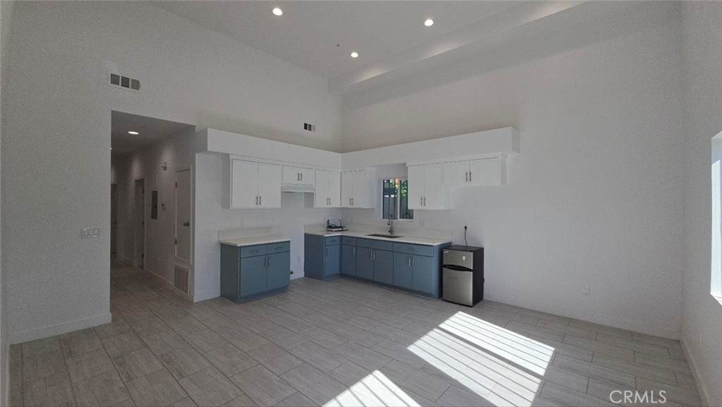 10413 1/2 Avalon Boulevard - Photo 1