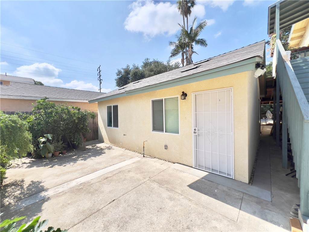 9651 Olive - Photo 1