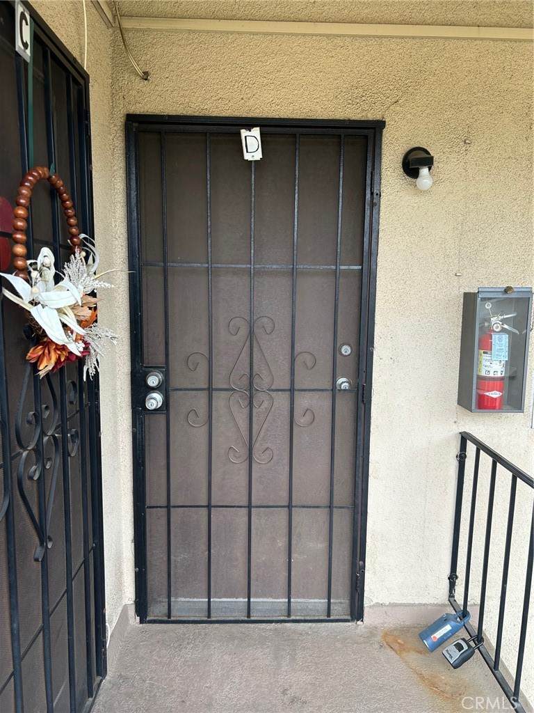 1610 1610 Euclid - Photo 1