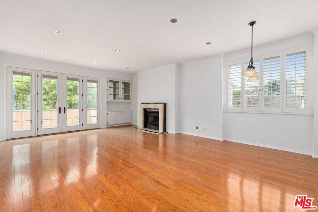 10373 Almayo Avenue - Photo 1